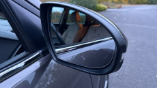 Hyundai Tucson 2.0 CRDi Blue Drive Premium 5dr 2WD Diesel Estate